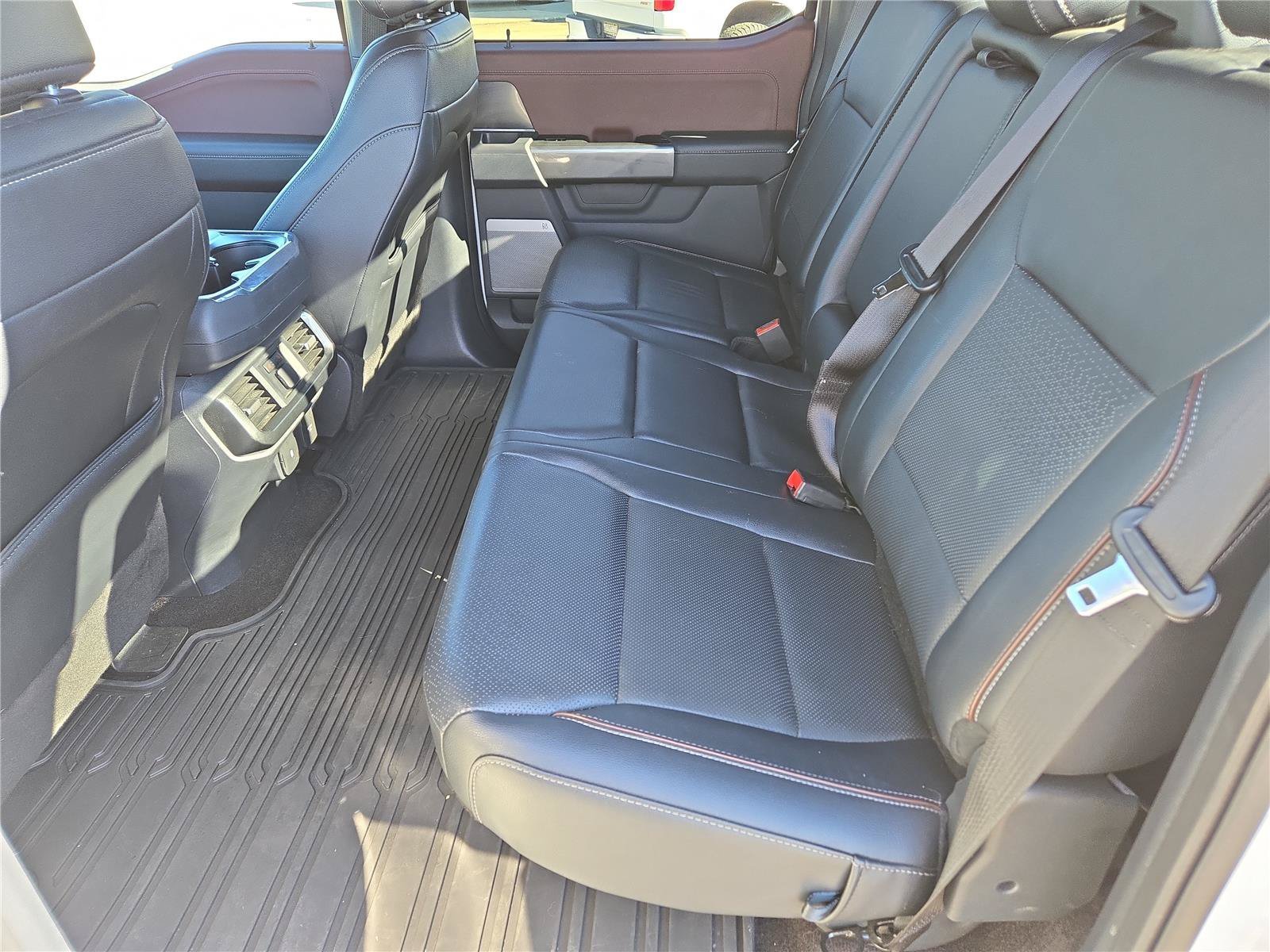 2022 Ford F-150 Lariat - Photo 16