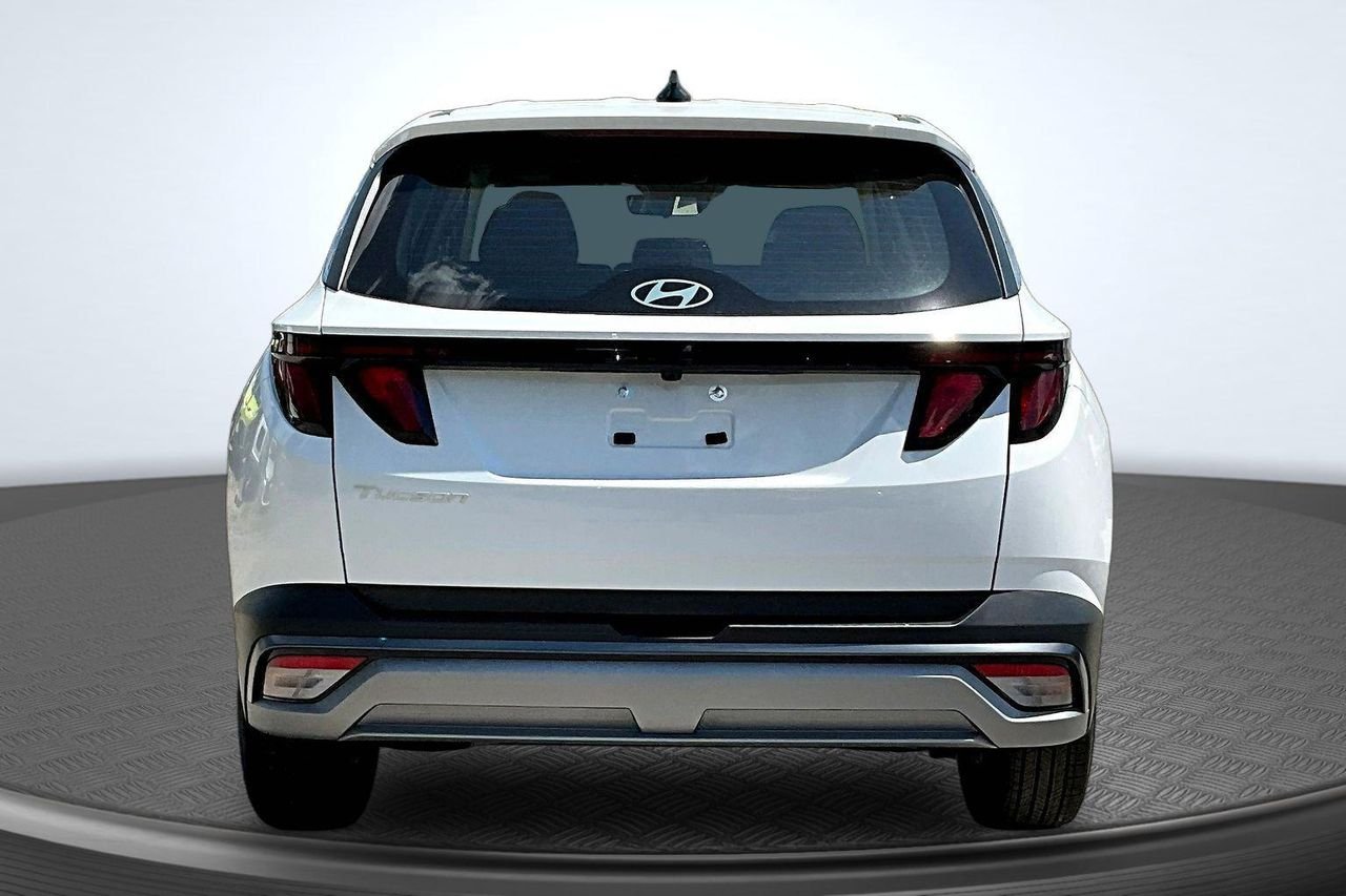 New 2026 White Hyundai SE AWD image 24