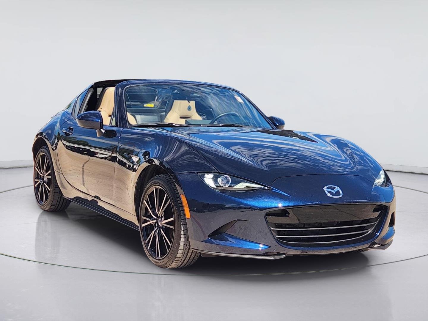2025 Mazda MX-5 Miata RF photo 3 of 32