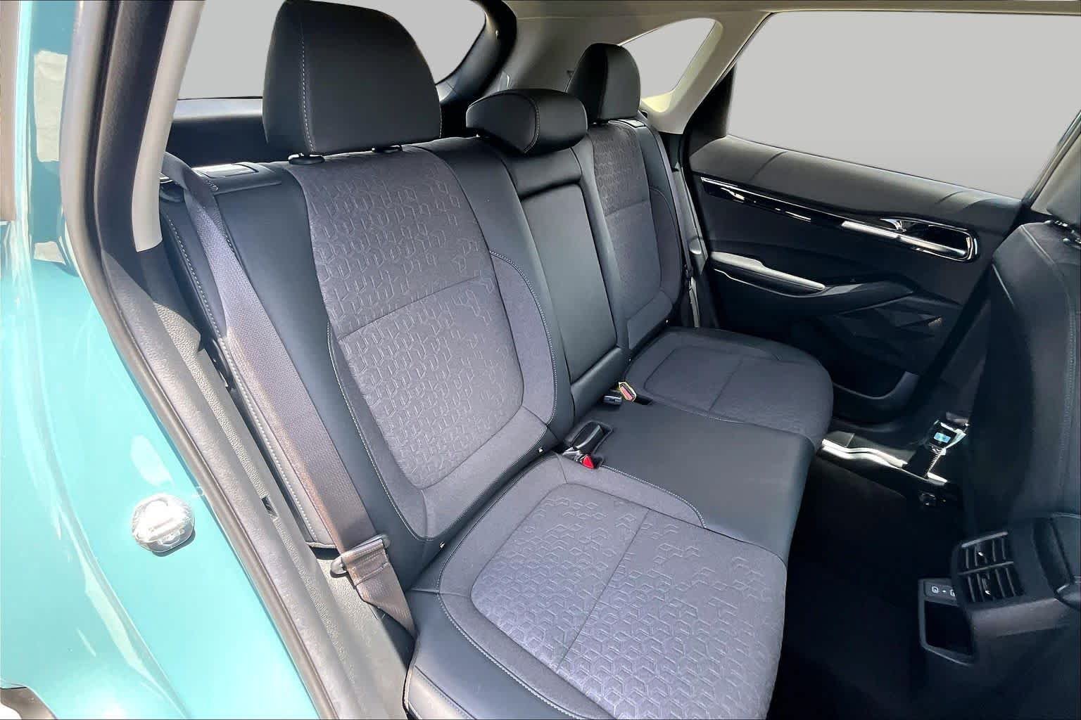 Used 2026 Pluton Blue/Black Roof Kia S image 19