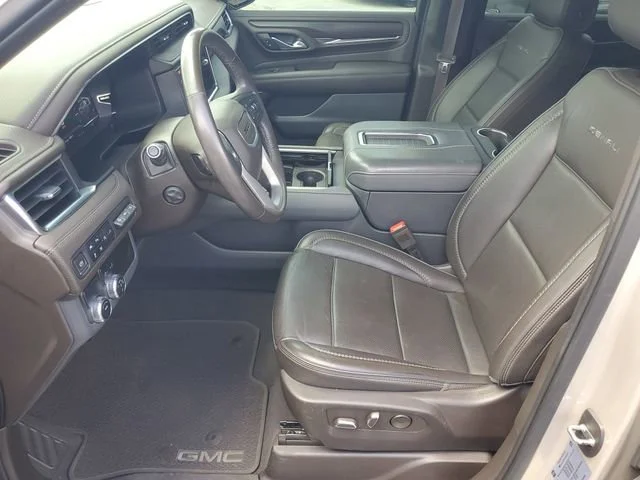 Used 2022 Pearl Beige Metallic GMC Denali image 5