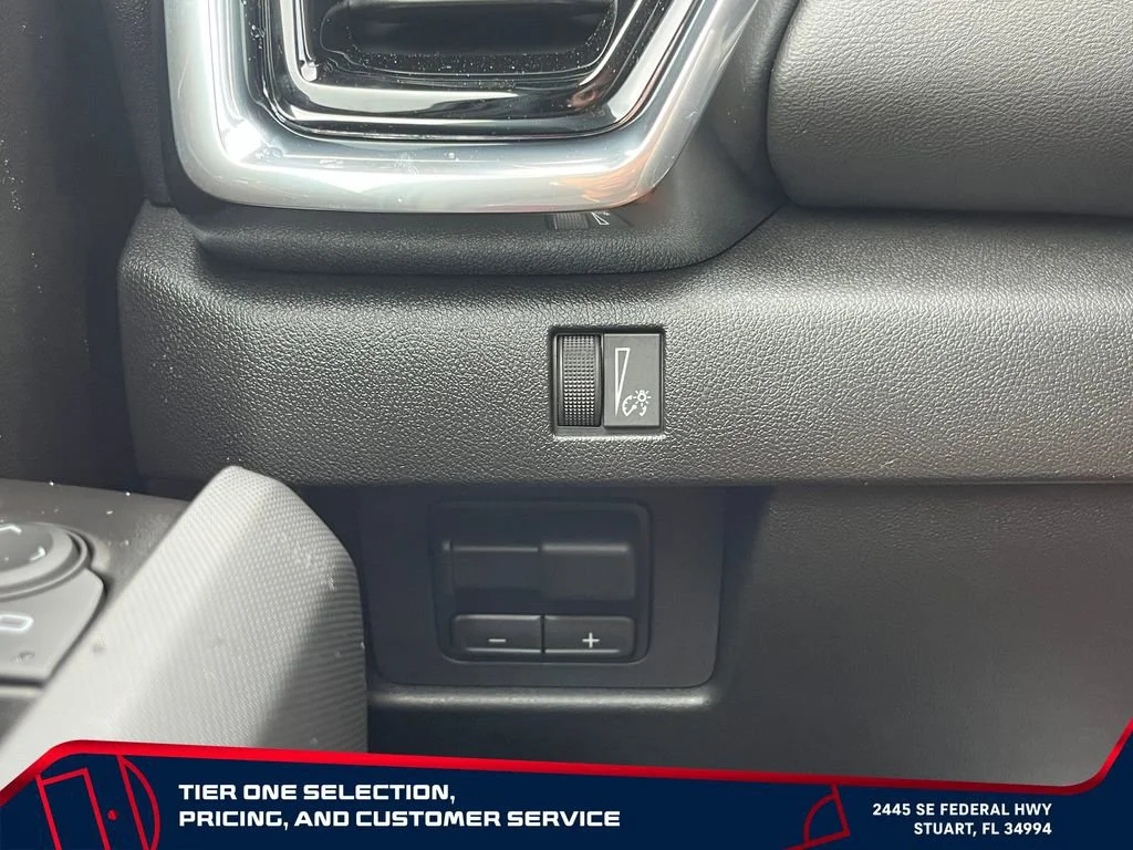 New 2026 Sterling Metallic GMC Elevation image 24