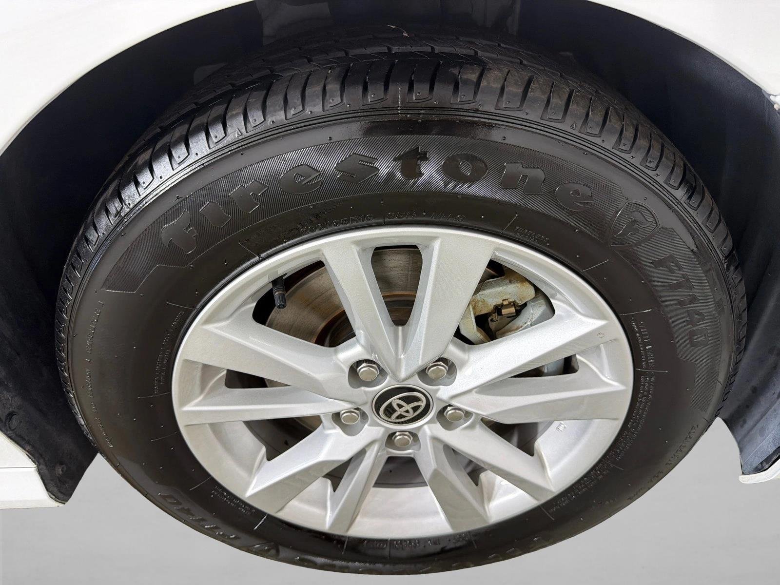 Used 2025 Ice Cap Toyota LE image 12