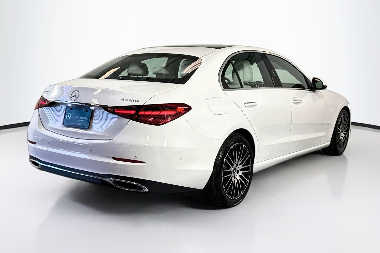 New 2026 Polar White Mercedes-Benz C 300 image 5