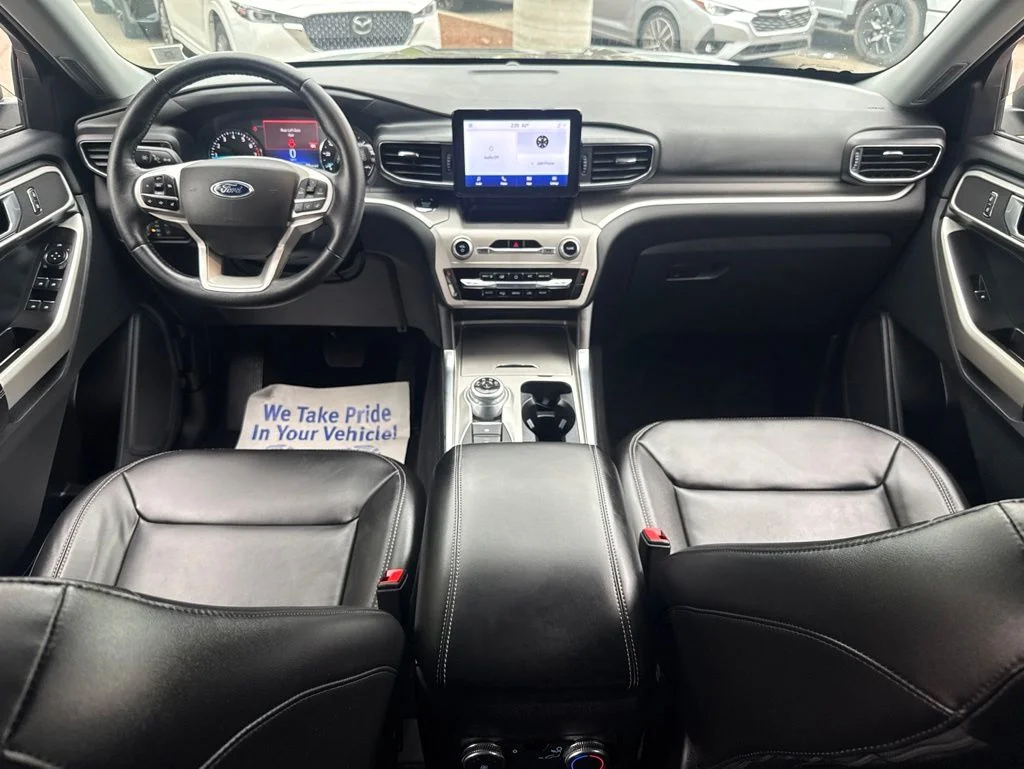 Used 2022 Gray Ford XLT image 24