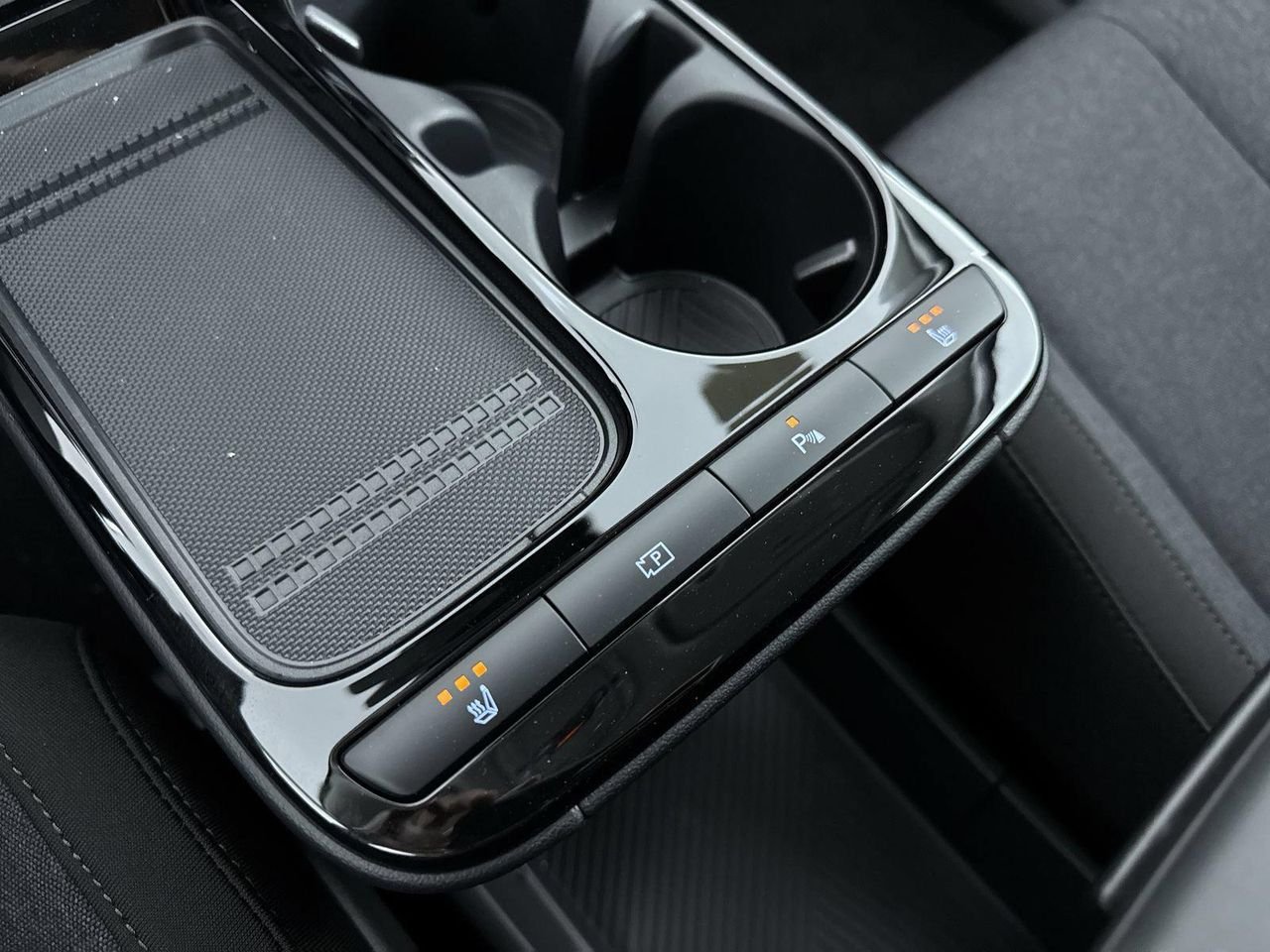 New 2027 Cyber Gray Hyundai SE image 21