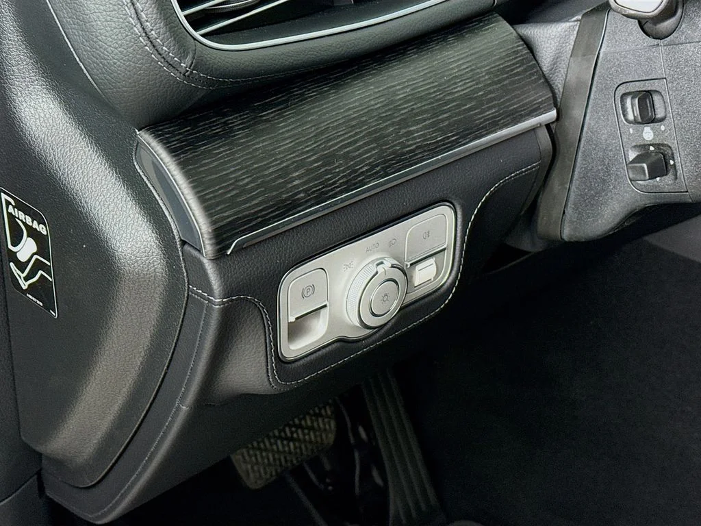 New 2026 Polar White Mercedes-Benz GLE 450 Coupe image 11