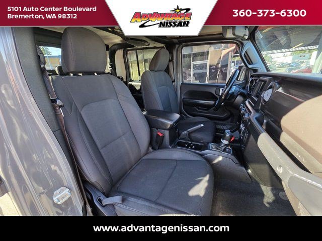 Used 2020 Sting-Gray Clearcoat Jeep Sport S image 13