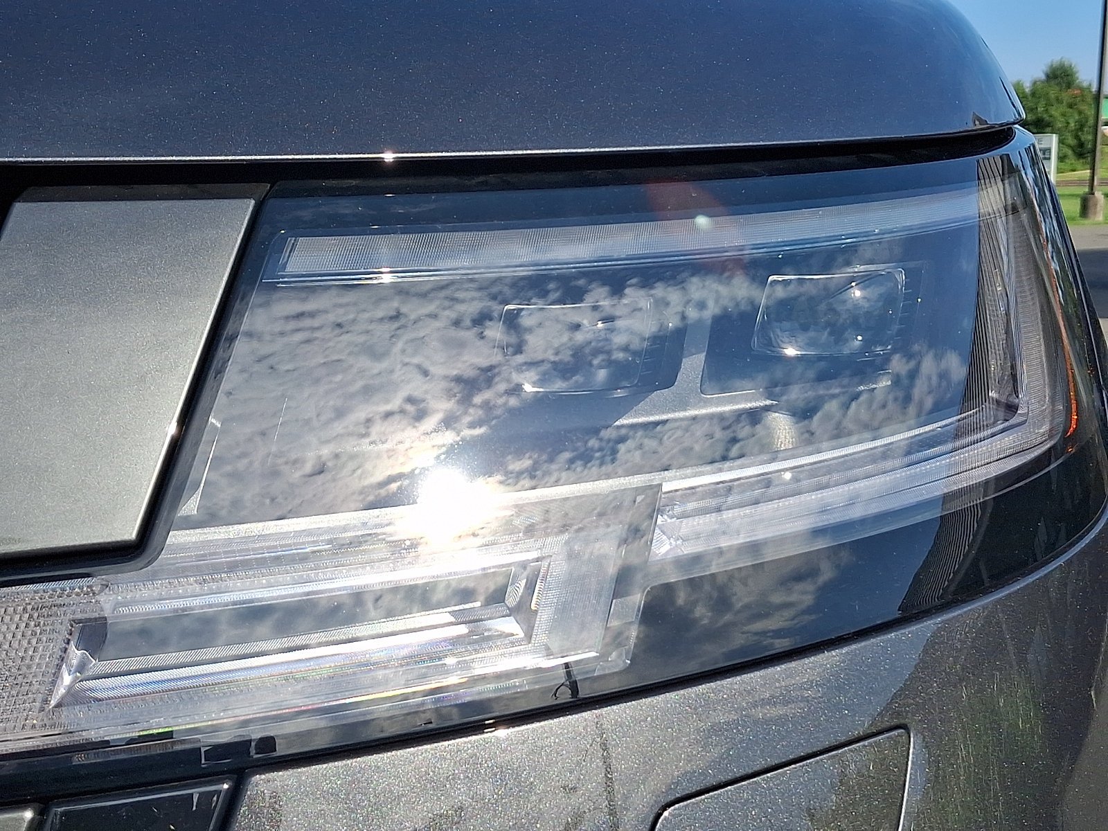 New 2026 Carpathian Grey Land Rover  image 7