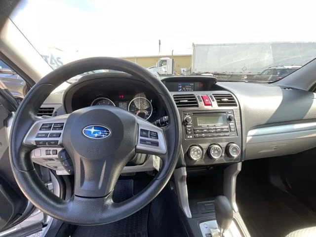 Used 2015 Silver Subaru 2.5i image 10
