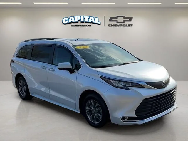 Used 2023 Beige Toyota XLE image 7