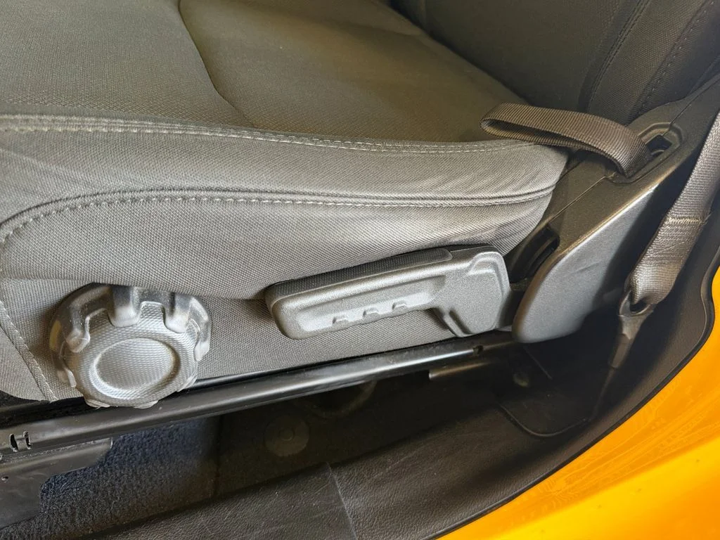 Used 2019 Yellow Jeep Unlimited Sport S image 28
