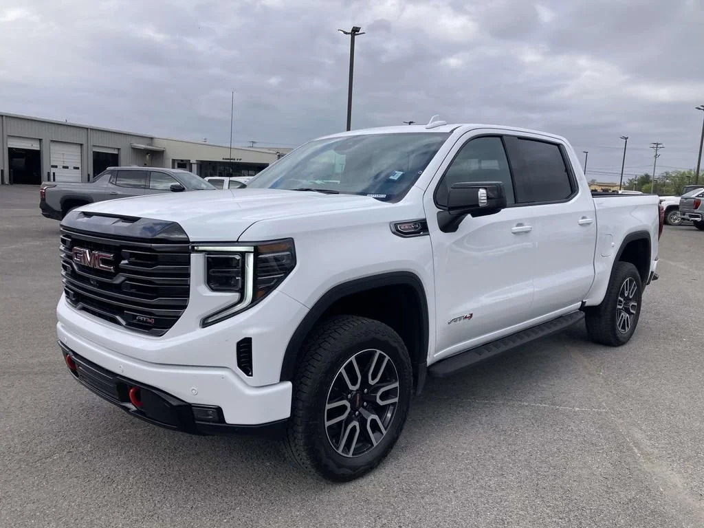 New 2026 Summit White GMC AT4 image 8