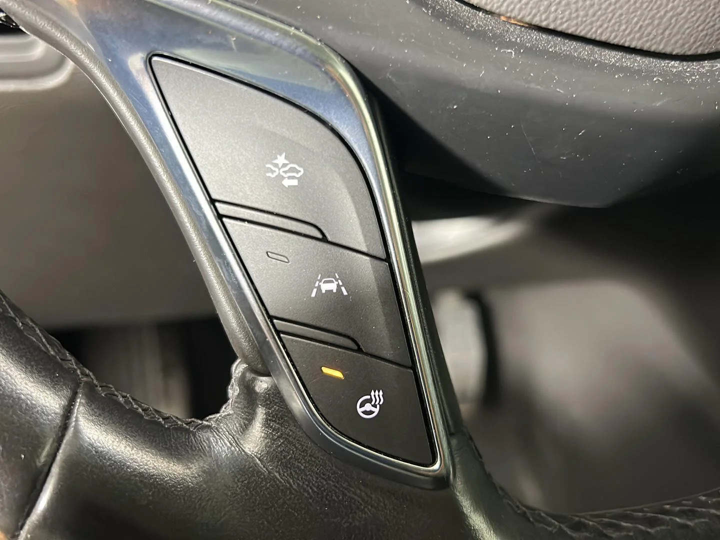 Used 2019 Black Metallic Cadillac Luxury image 26