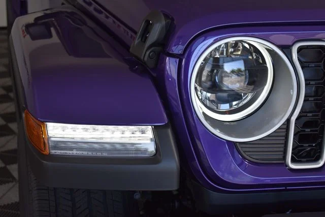New 2026 Reign Exterior Paint Jeep Sahara image 9