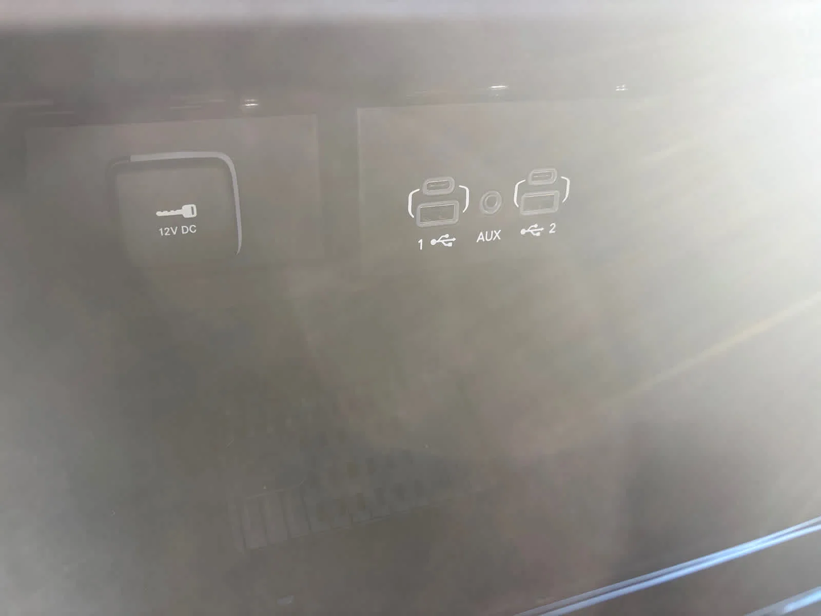 New 2026 Bright White Clear-Coat Exterior Paint Jeep Limited Altitude image 27