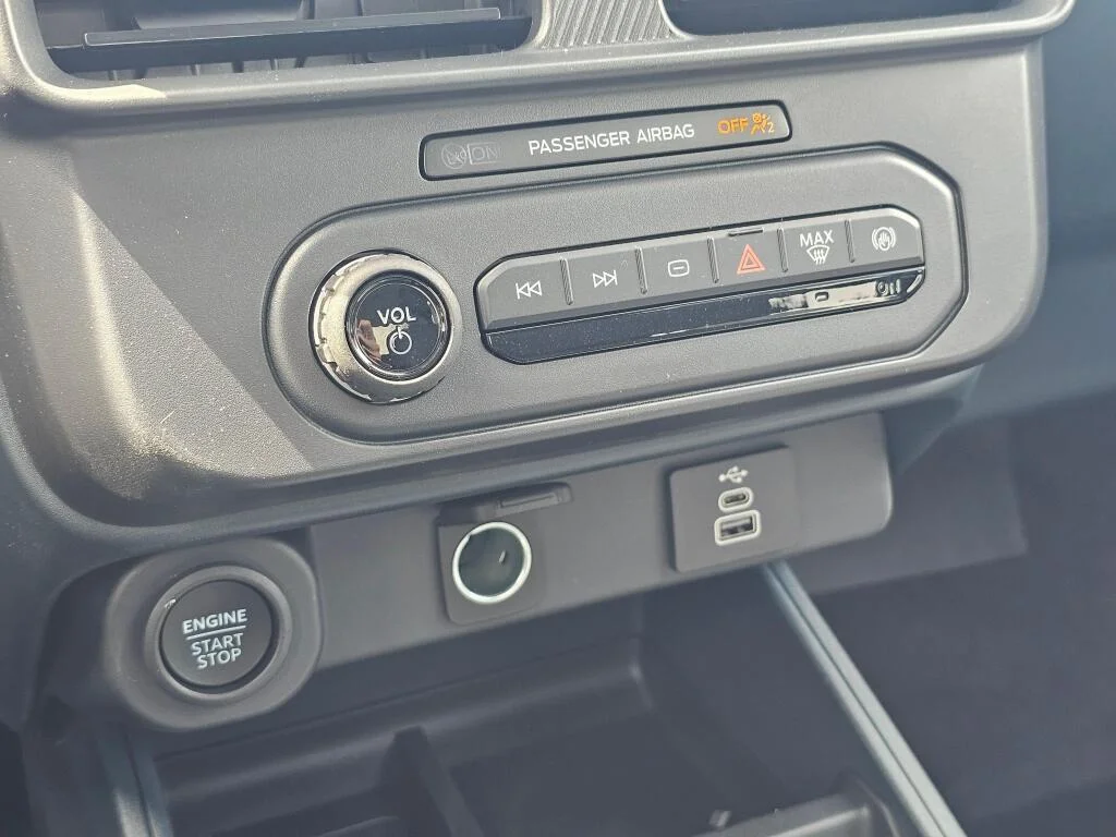 New 2026 Carbonized Gray Metallic Ford XLT image 30