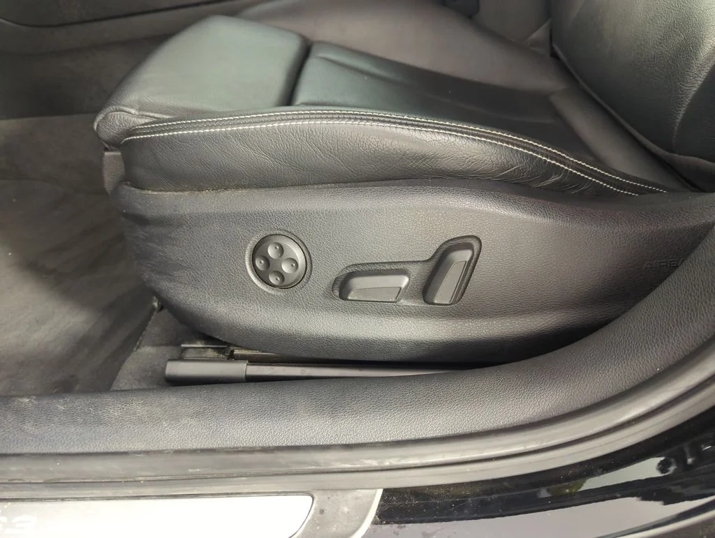 Used 2016  Audi 2.0T Premium Plus image 12