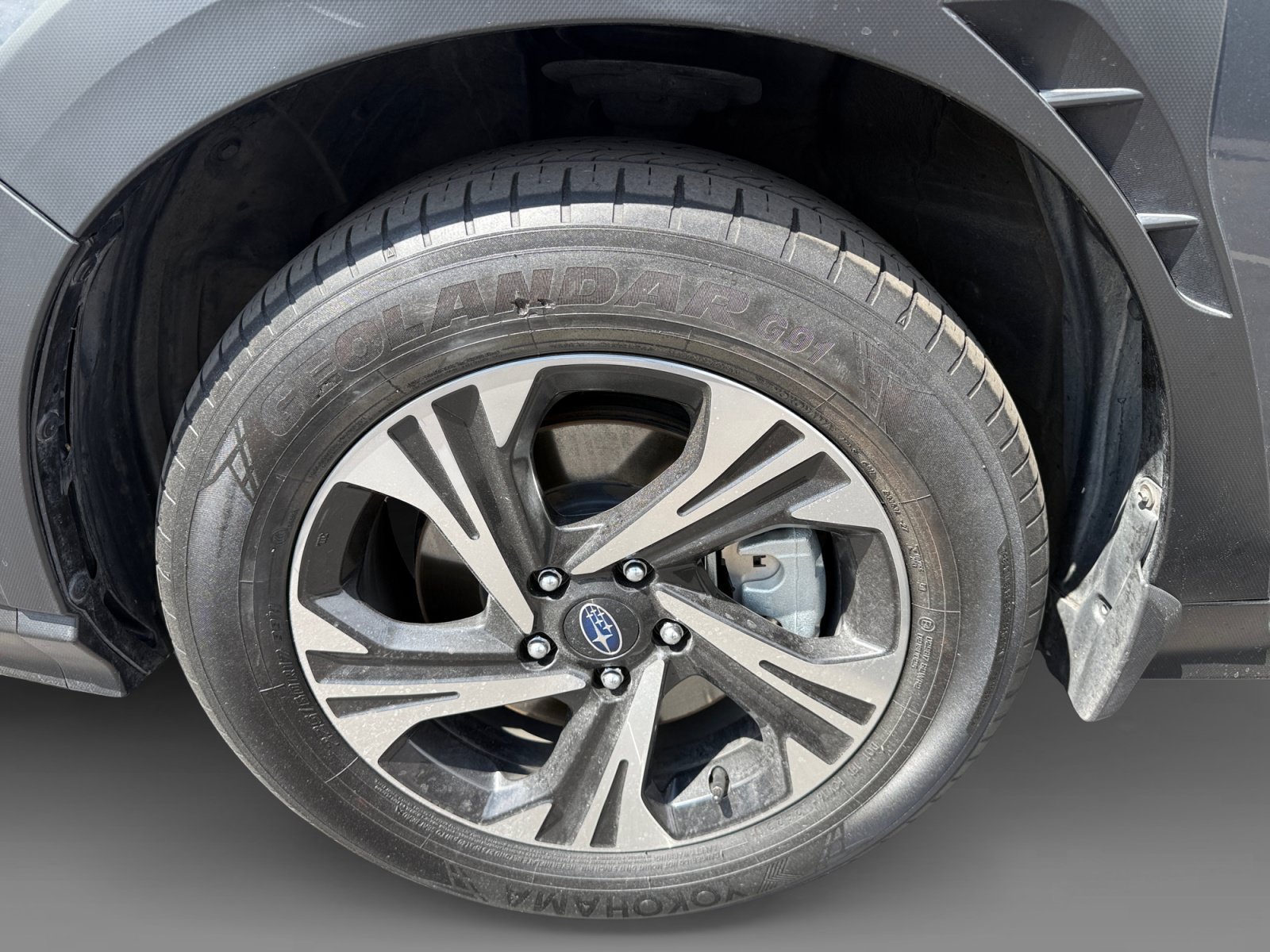 Certified Used 2024 Gray Metallic Subaru Premium image 9