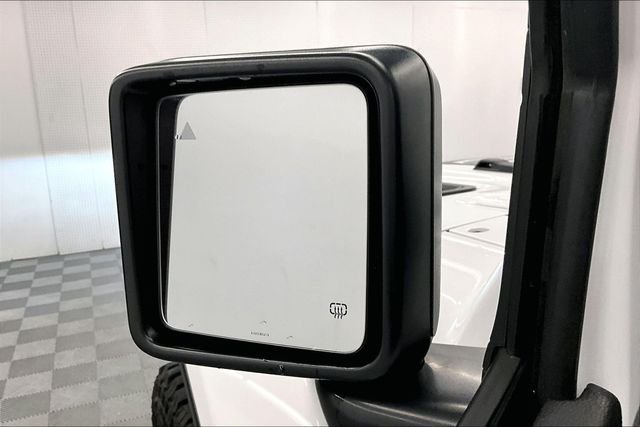 Used 2024 Bright White Clearcoat Jeep Rubicon image 37