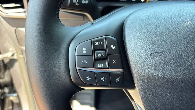New 2026 Carbonized Gray Metallic Ford Outer Banks image 14