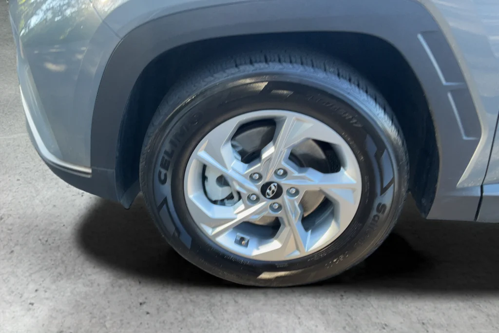 Used 2024 Gray Hyundai SEL image 24