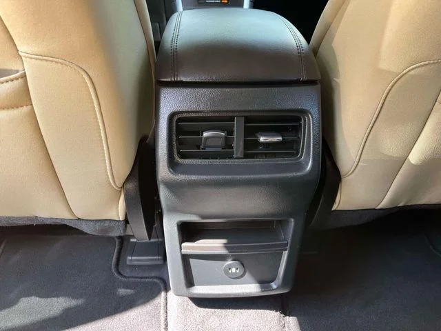 Certified Used 2024 Blue Metallic Ford SE image 16