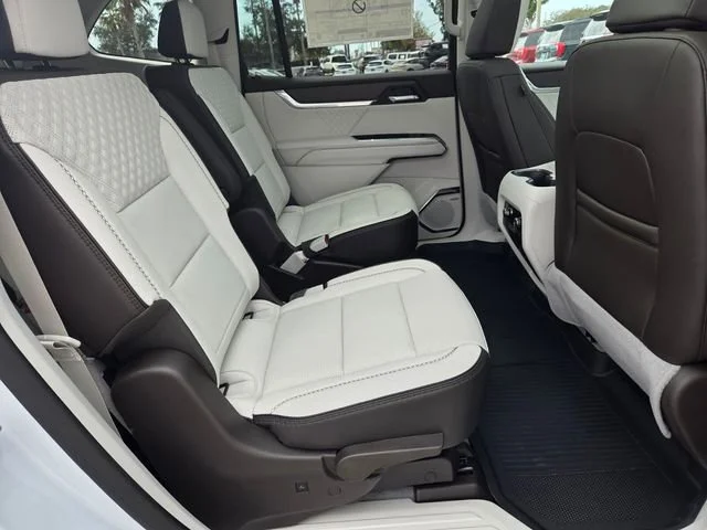 2026 GMC Acadia Denali - Photo 16
