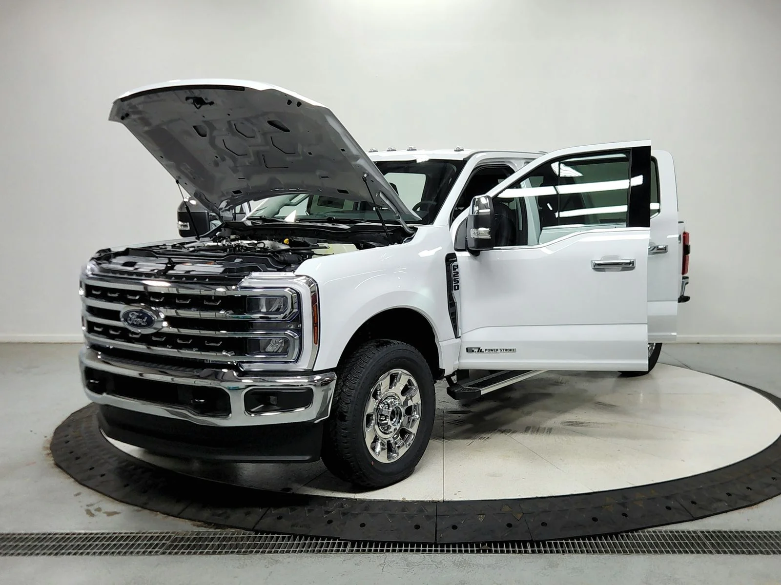 New 2026 Oxford White Ford F-250® Lariat® image 12