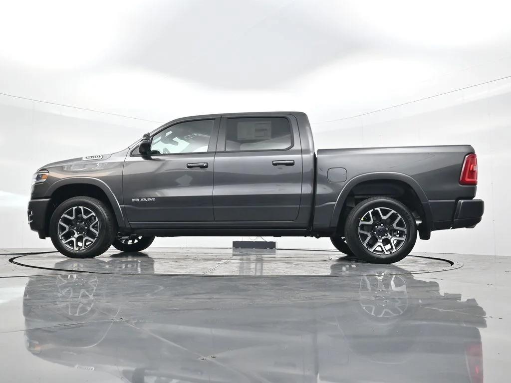 New 2026 Granite Crystal Metallic Clear-Coat Exterior Paint RAM Laramie image 43