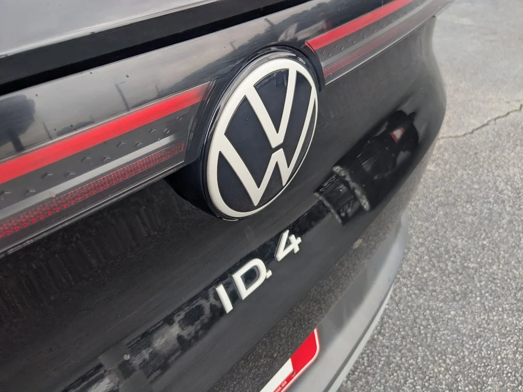 Used 2021  Volkswagen Pro S image 27