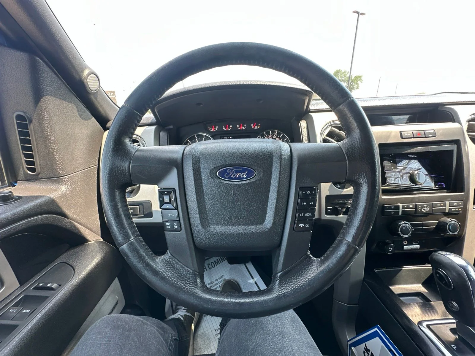 Used 2012 Blue Ford XL image 39