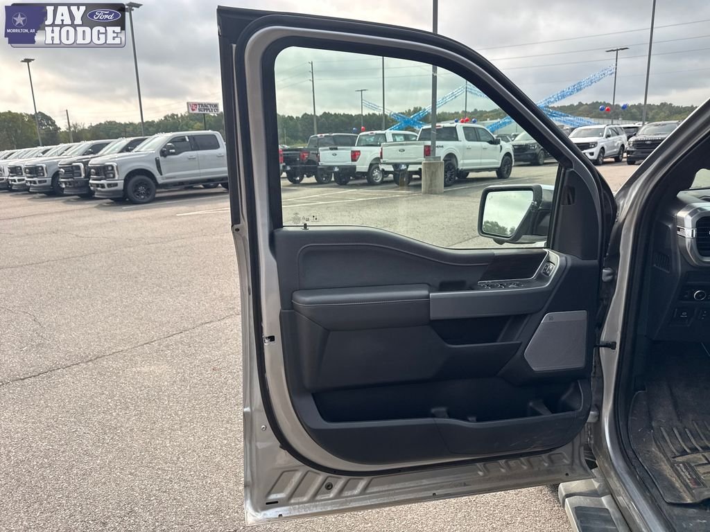 Used 2025 Silver Ford Lariat image 14