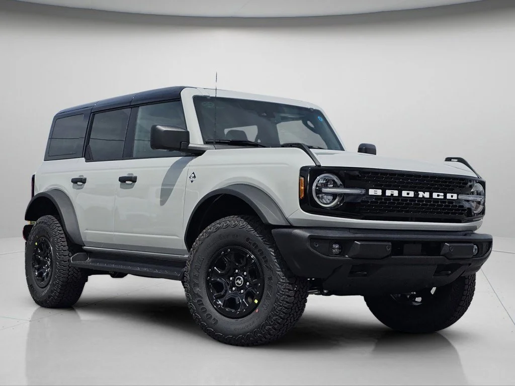 New 2026 Avalanche Ford Outer Banks image 2
