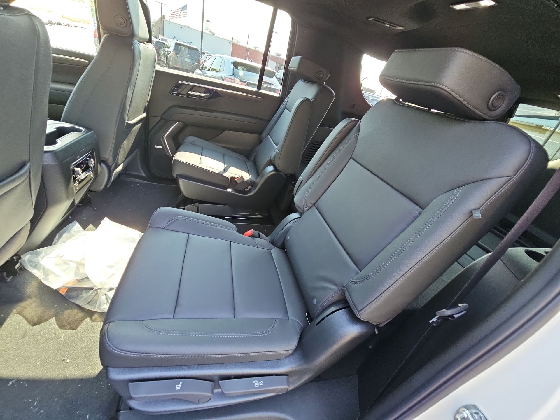 New 2026 Summit White Chevrolet Z71 image 28