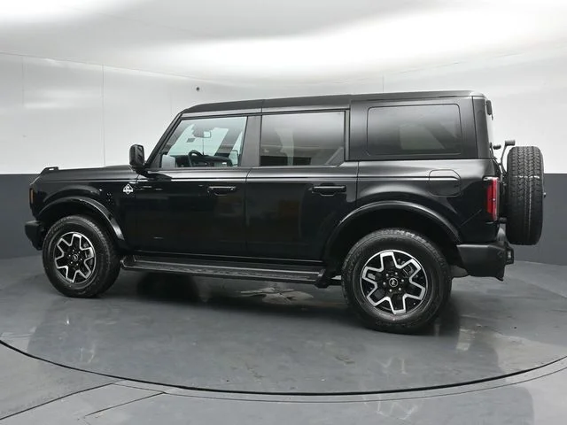 Certified Used 2025 Shadow Black Ford Outer Banks image 5