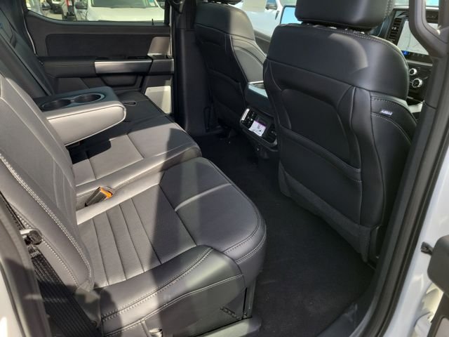 New 2026 Star White Metallic Tri-Coat Ford Platinum® image 22