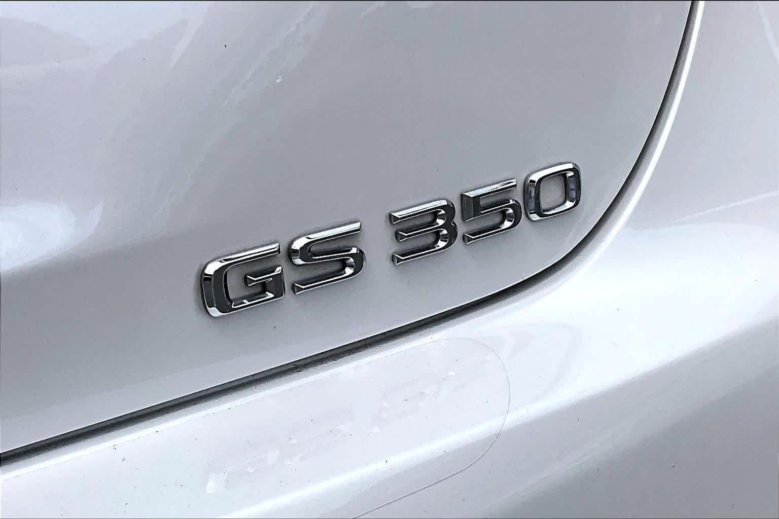 Used 2019 Eminent White Pearl Lexus  image 10