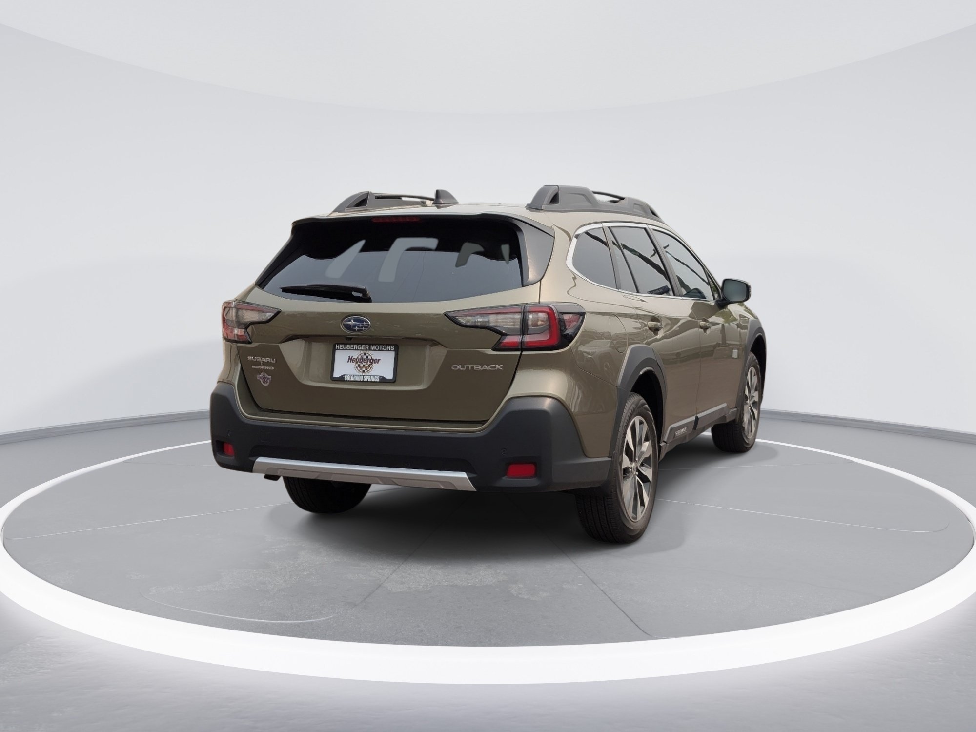 Used 2025 Autumn Green Metallic Subaru Limited image 7