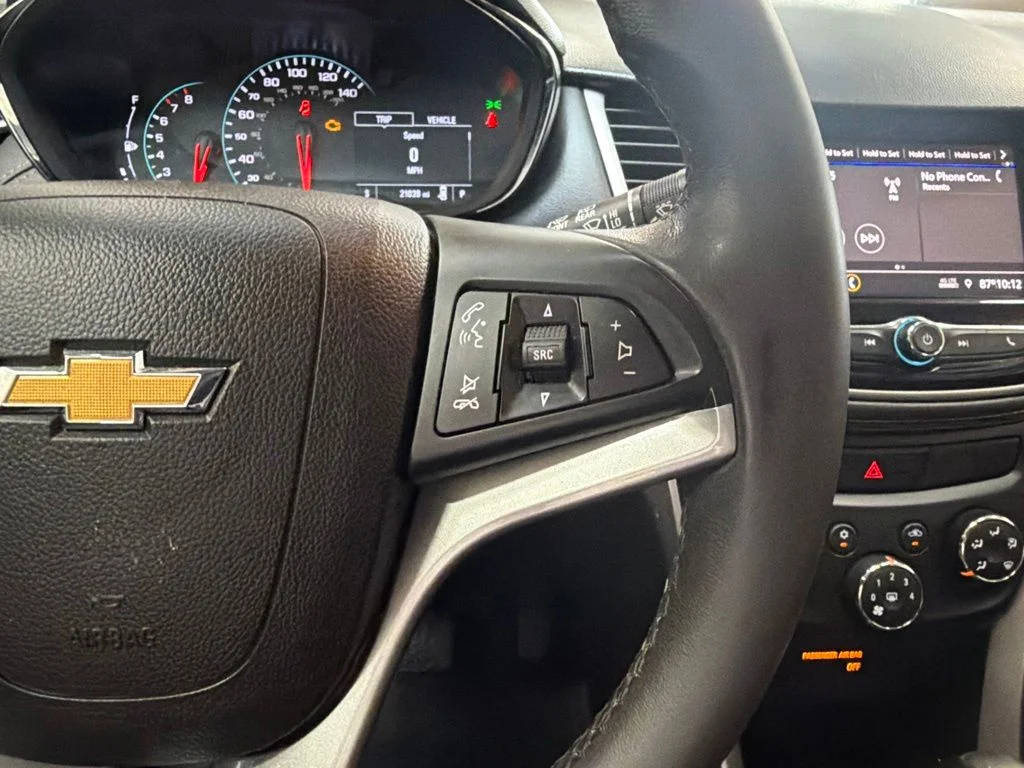 Used 2022 Blue Chevrolet LT image 18