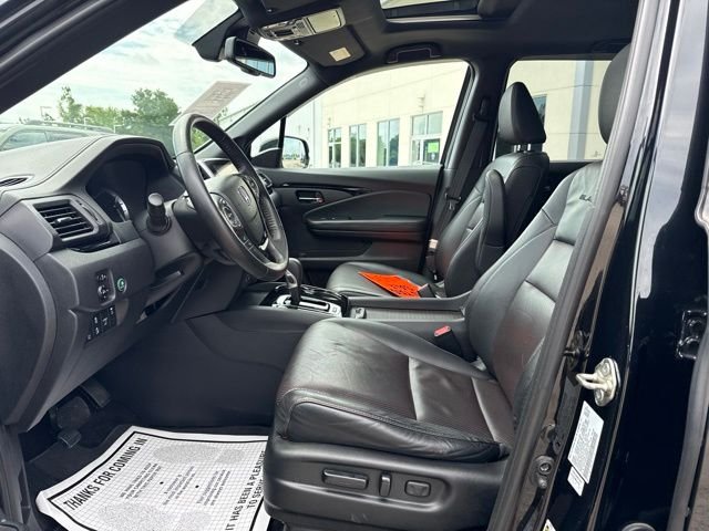 Used 2019 Black Honda Black Edition image 12