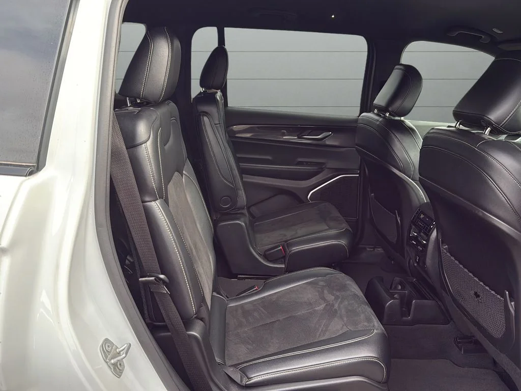 Used 2021 White Jeep Altitude image 14
