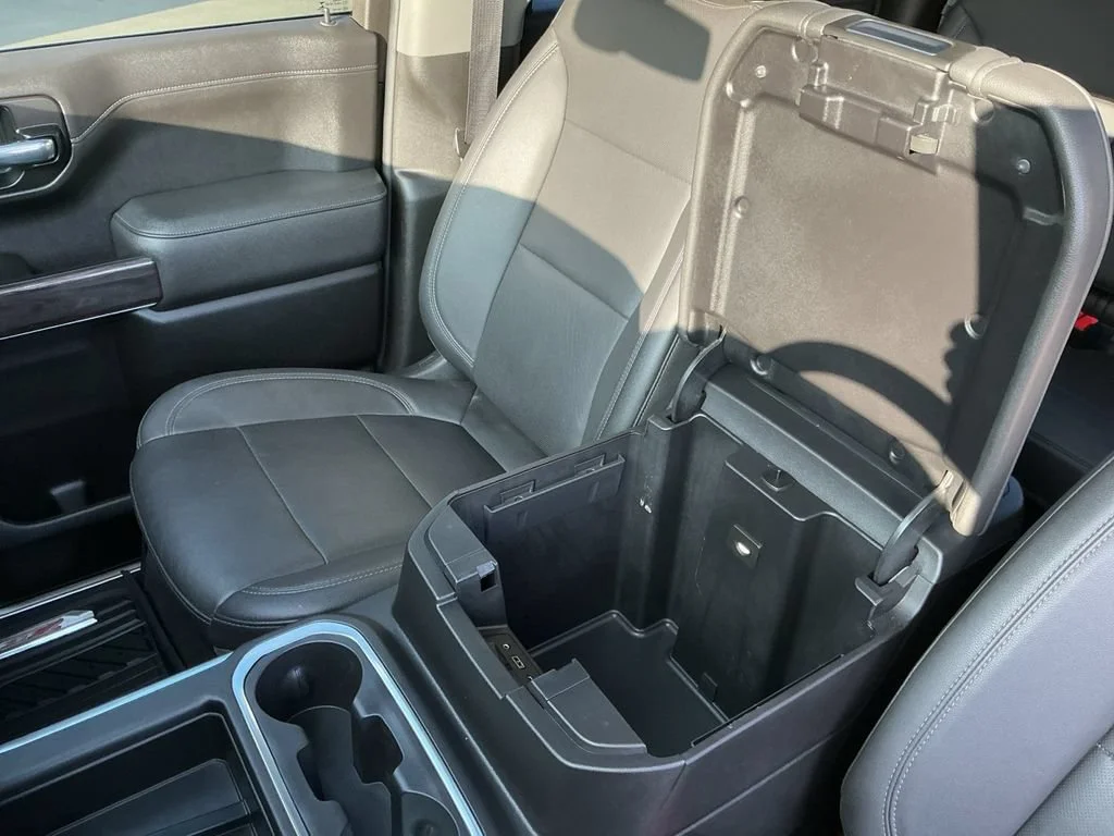 Used 2021 SUMMIT WHITE Chevrolet LTZ image 33