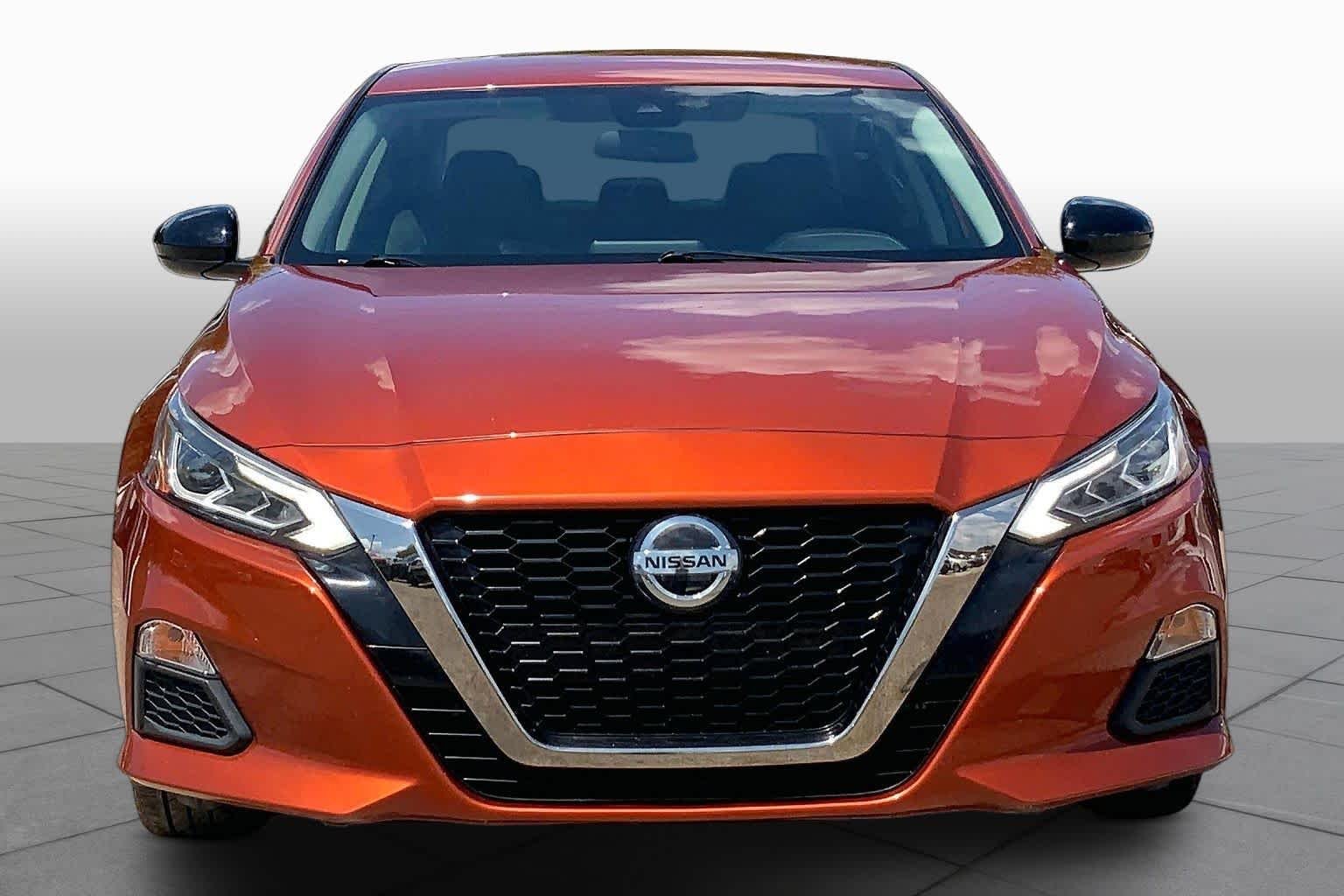 Pre-Owned 2022 Nissan Altima 2.5 SR