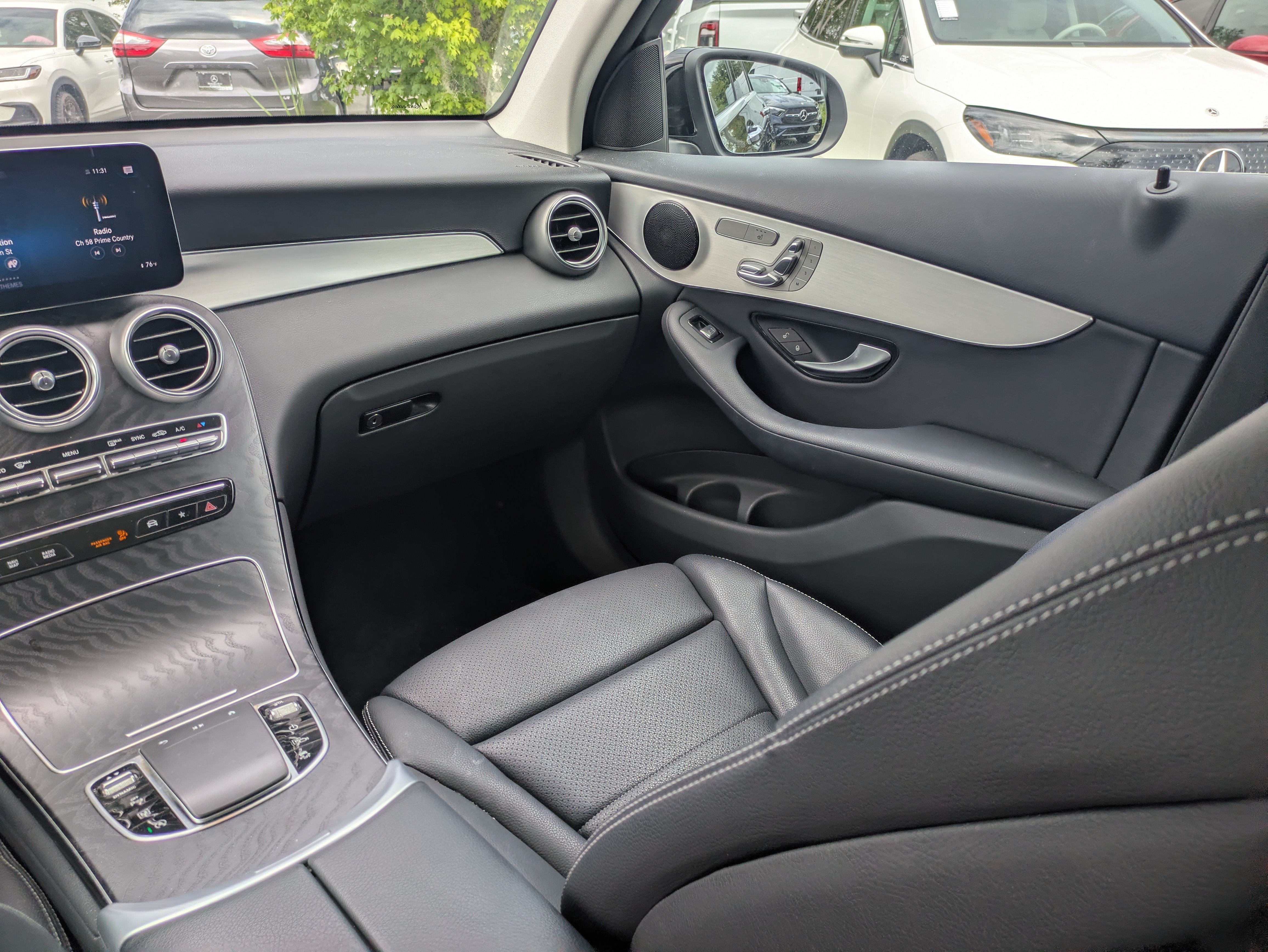 Certified Used 2022 Black Mercedes-Benz GLC 300 image 16