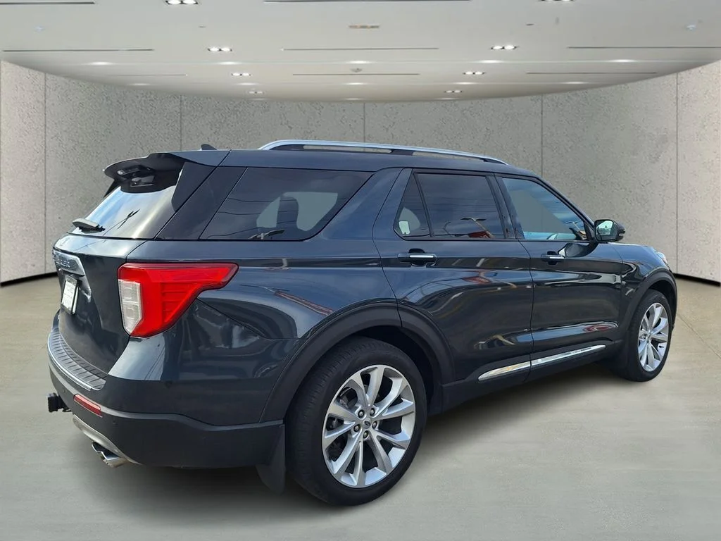 Used 2022 Blue Ford Platinum image 5