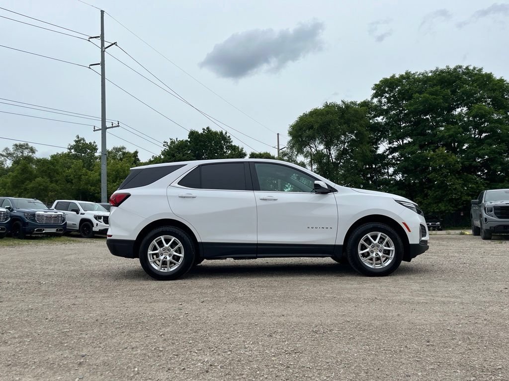Used 2024 Summit White Chevrolet LT image 6