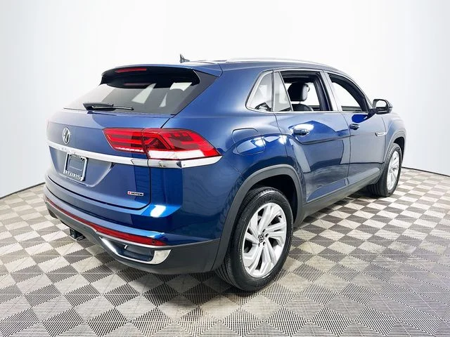 Certified Pre-Owned 2022 Volkswagen Atlas Cross Sport 3.6L V6 SE w/Technology