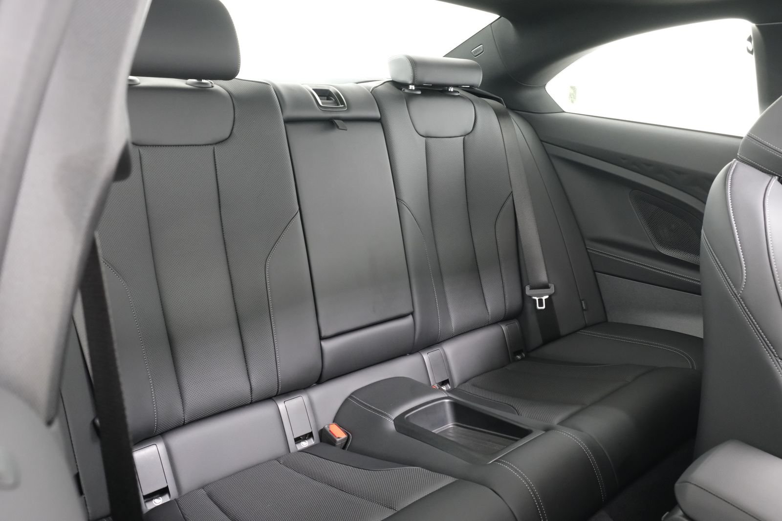 2025 BMW 2 Series 230i - Photo 35