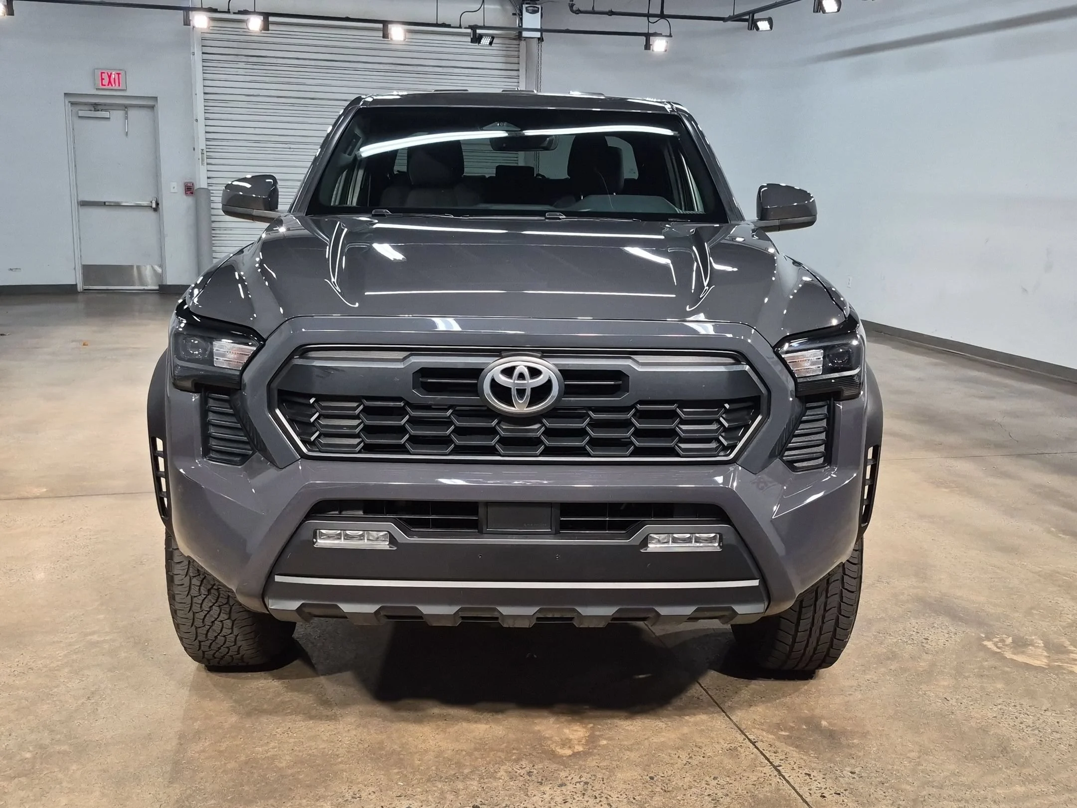 Used 2025 Toyota Tacoma TRD Off Road with VIN 3TMLB5JN1SM117746 for sale in Little Rock